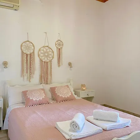 Sofia Emeral Studio - New For 2020 - Acharavi Center * אצ'ארבי